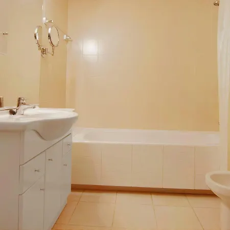 Puerto Paraaso Bl. 1 Apartment *